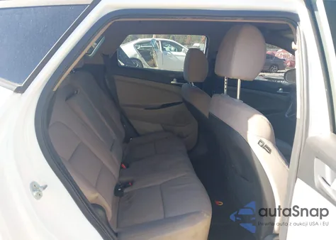 2021 Hyundai Tucson Value z USA, uszkodzony, nr VIN KM8J33A49MU364636